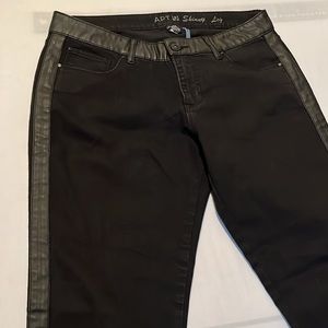 APT 9 size 8 black jeans faux leather detail at waist & tux stripe , Stretch